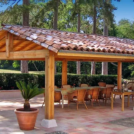 Chateau Sleeps 18 Pool Wifi Country house Castagnac